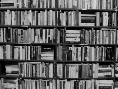 Raftaki Başka Bir&nbsp;Kitap